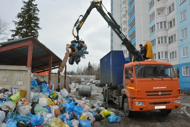 Вывоз бытового мусора в Хабаровске с погрузкой в октябре