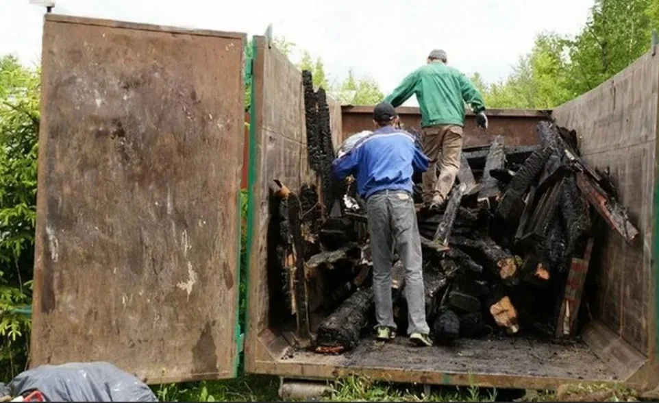 Вывоз мусора после пожара в Хабаровске от ПроМусор — уборка, утилизация, цена от 2521 руб