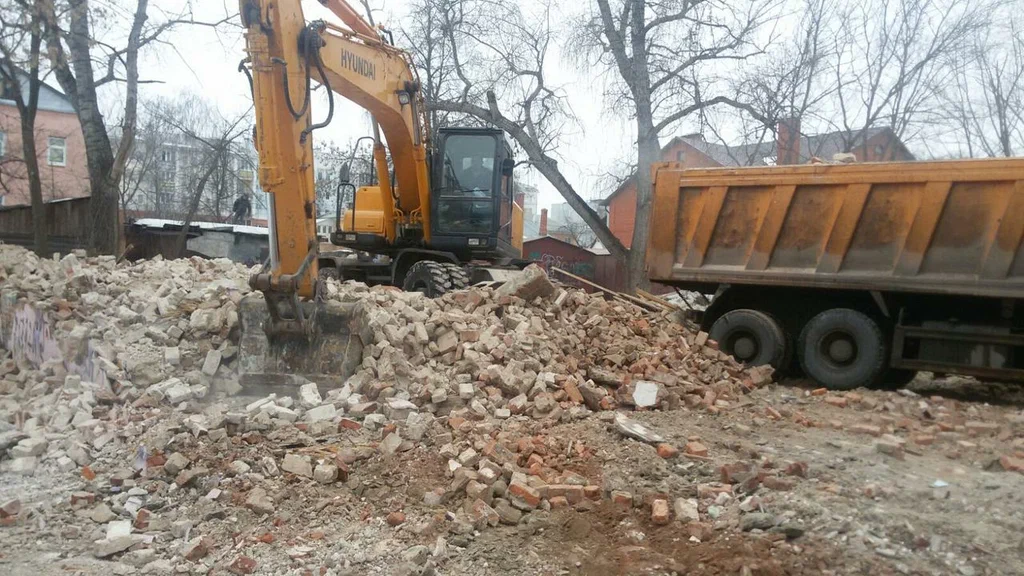 Вывоз мусора ОССиГ с выездом в Хабаровске в октябре