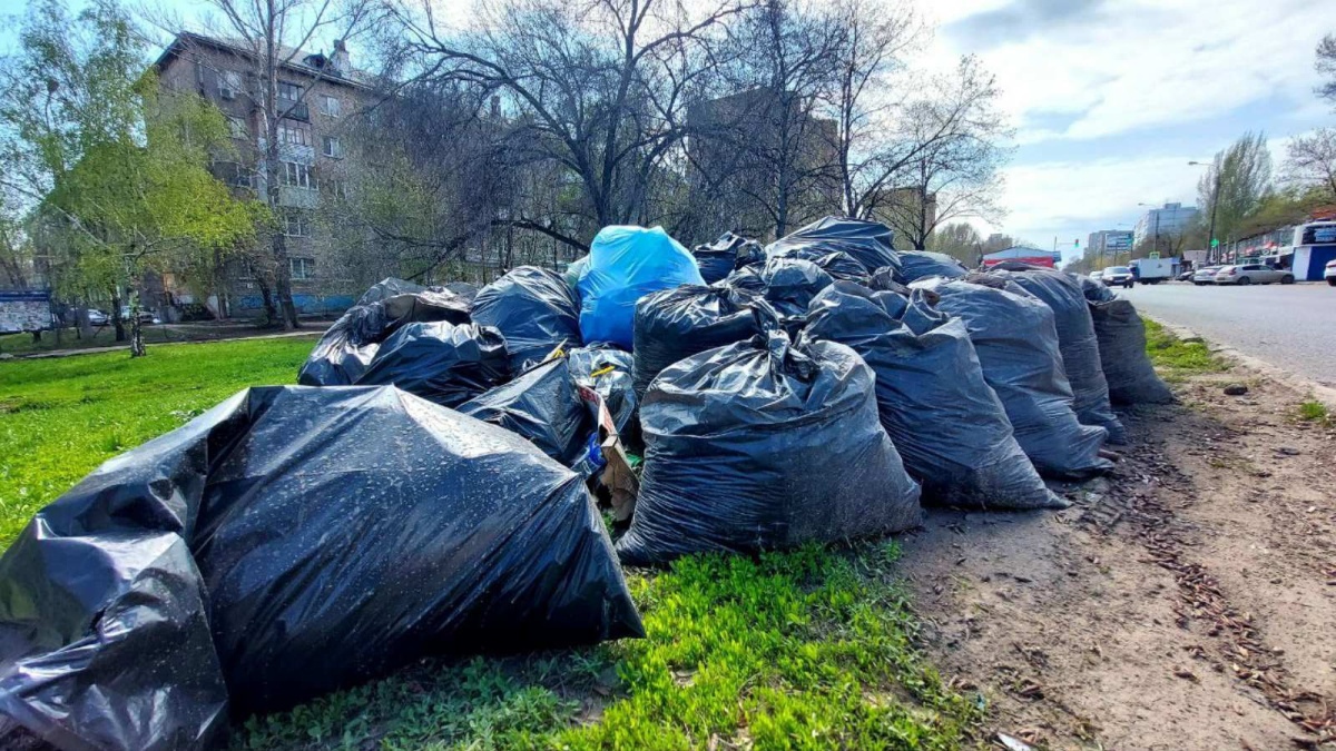 Вывоз и утилизация мусора после субботника в Хабаровске в октябре