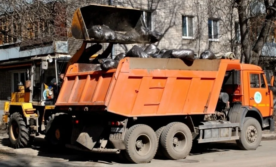 Вывоз мусора грузовым фургоном 5 тонн в Хабаровске – ПроМусор, аренда, цена от 1595 руб